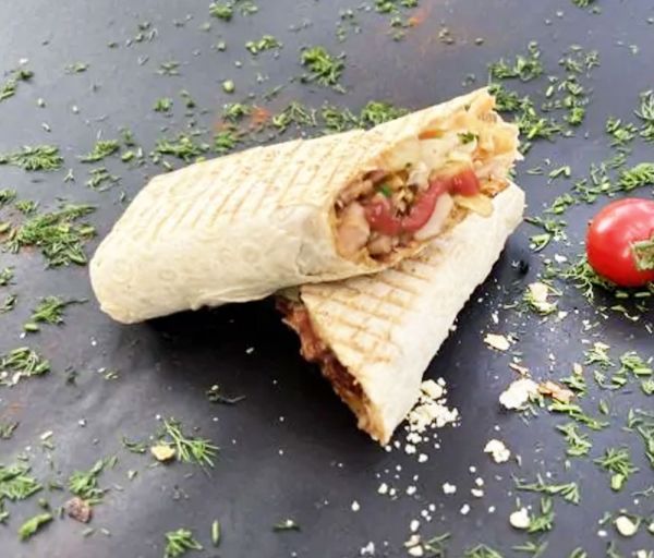 Հավի շաուրմա Թեյսթի Հաուս