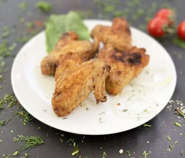 Հավի թևիկ Թեյսթի Հաուս