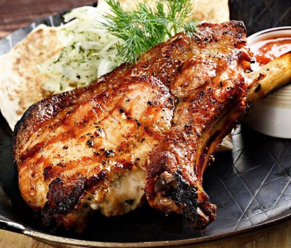 Խոզի խորոված (չալաղաջ) Թեյսթի Հաուս