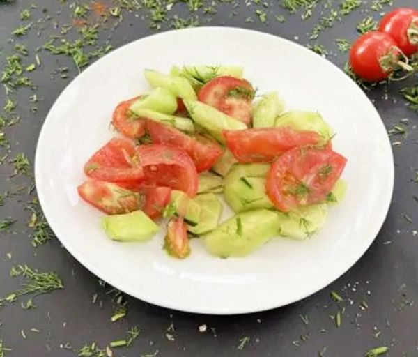 Ամառային աղցան Թեյսթի Հաուս